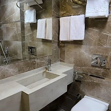 Grand Tower فندق اسطنبول