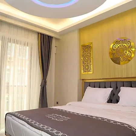 Grand Tower فندق 3*